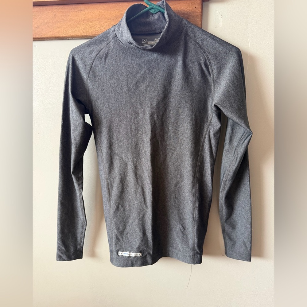 Under Armour Compression ColdGear Top in Dark Gray
